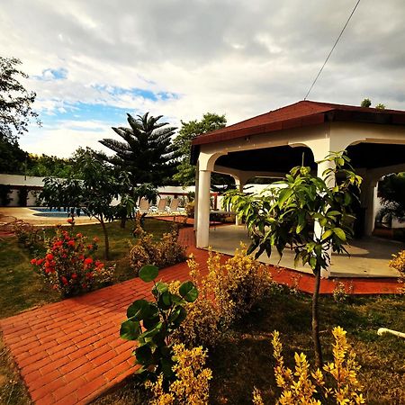 Madome Aparta Hotel Pedernales Exteriér fotografie